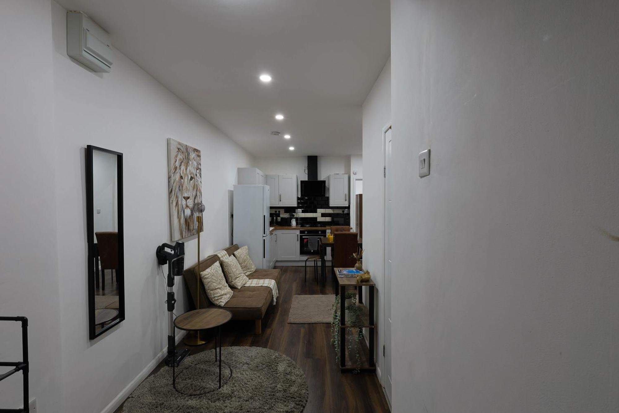 Stylish Apartment In City Centre - Walk Everywhere カーディフ エクステリア 写真
