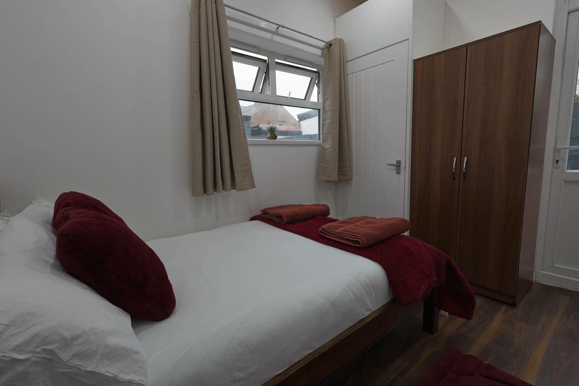 Stylish Apartment In City Centre - Walk Everywhere カーディフ エクステリア 写真